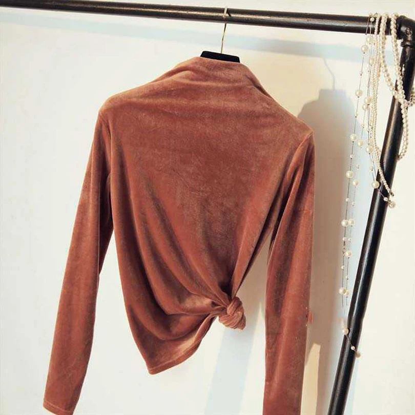 2017 Autumn Winter Women Clothes Black and White Long Sleeve Solid Shirts Fashion O Neck Velvet Tops Letter Female |