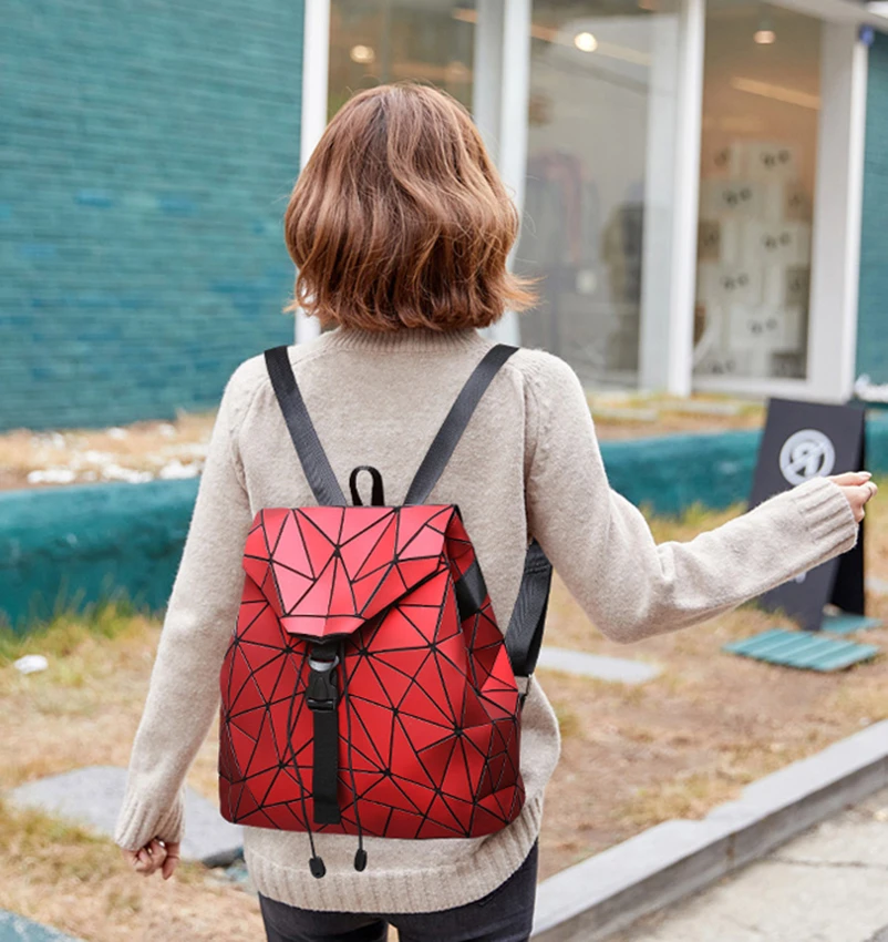 Nevenka Female Backpack Purse Women Holographic Backpack Ladies Geometric Backpacks Teenager Girl Drawstring Bags for Women