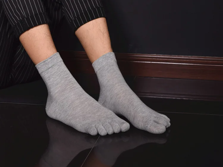 Solid light gray YRRETY мужские хлопковые носки 1 пара носков зимние мужские депорты женский топ для фитнеса тонкие секционные пять пальцев осенние короткие носки - Цвет: Solid light gray