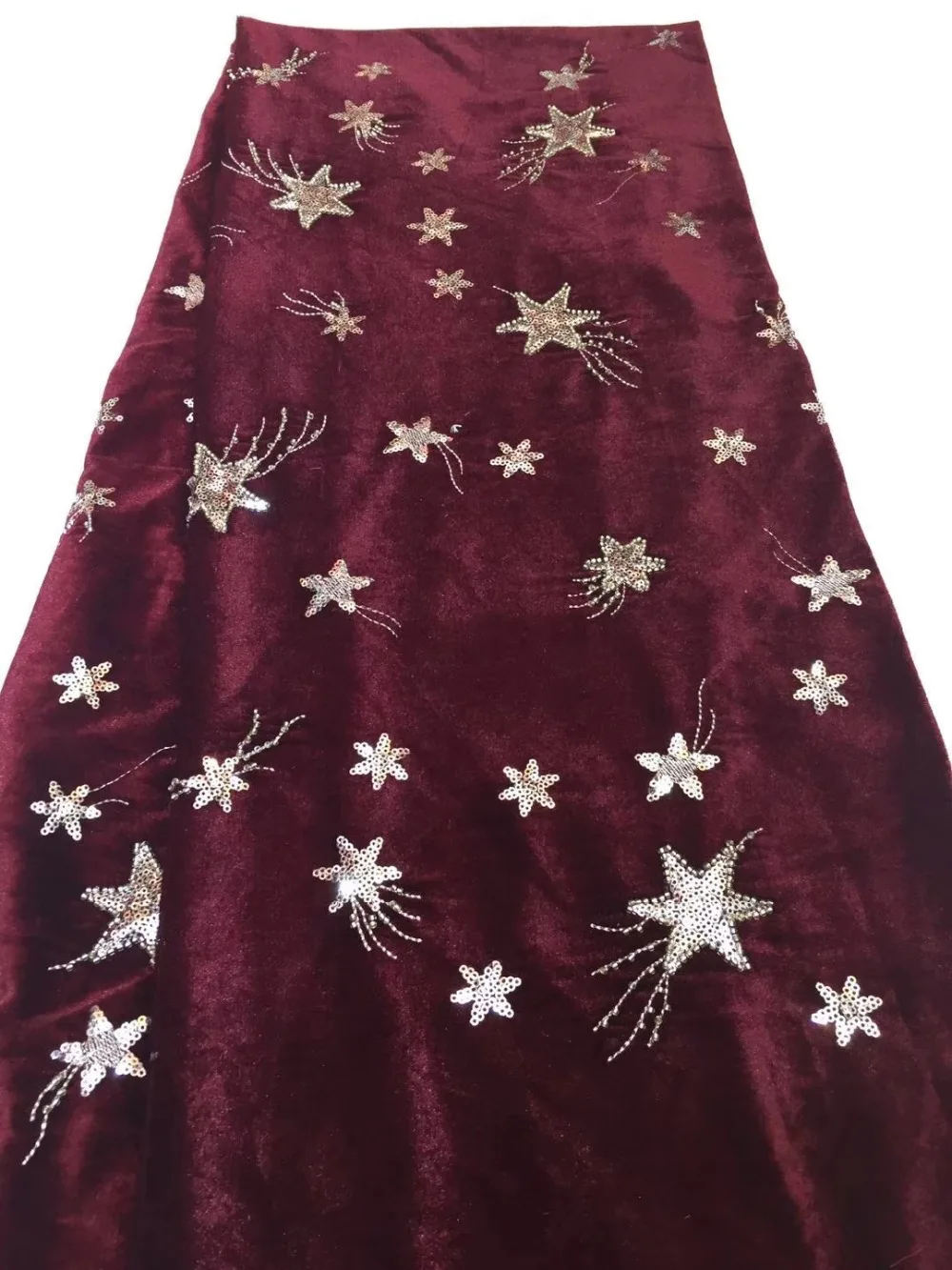 

The latest high-quality Nigerian French lace velvet African lace With Sequins fabric gorgeous decorative web lace party dress
