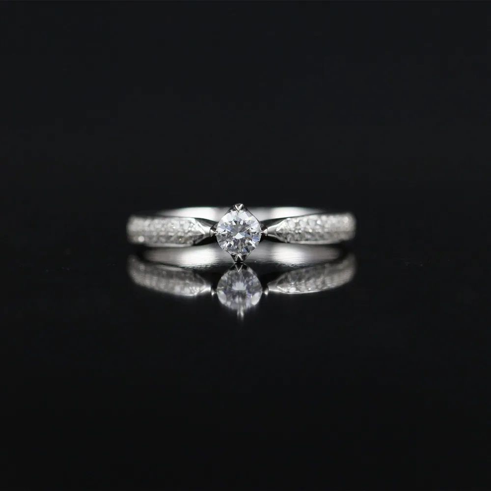 Женское круглое кольцо LASAMERO дизайнерское с натуральным бриллиантом 18 К белое