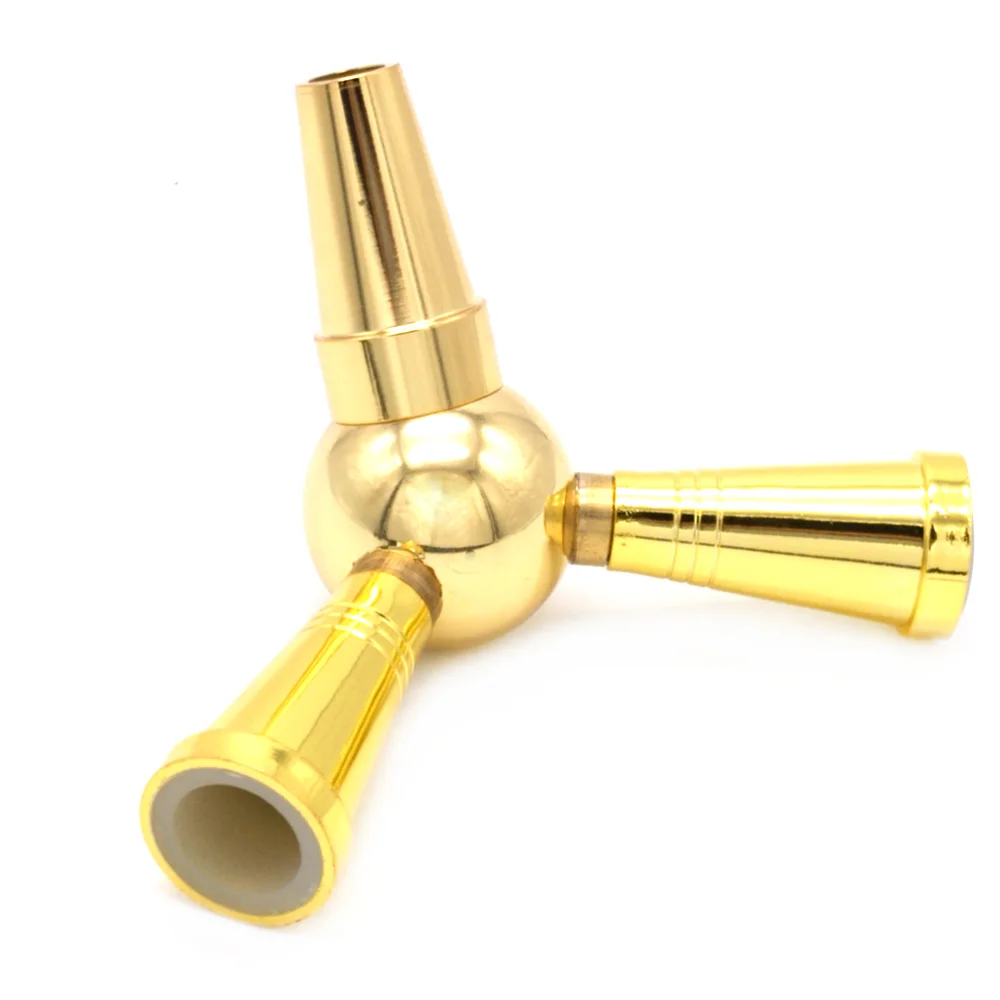 Один разделяется на два шишишины с люверсами для шланга резиновые крючки