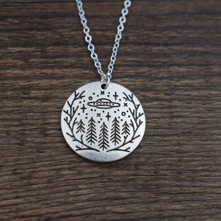 SanLan 1 шт летающая тарелка ожерелье в небе звезда сосновое дерево космический