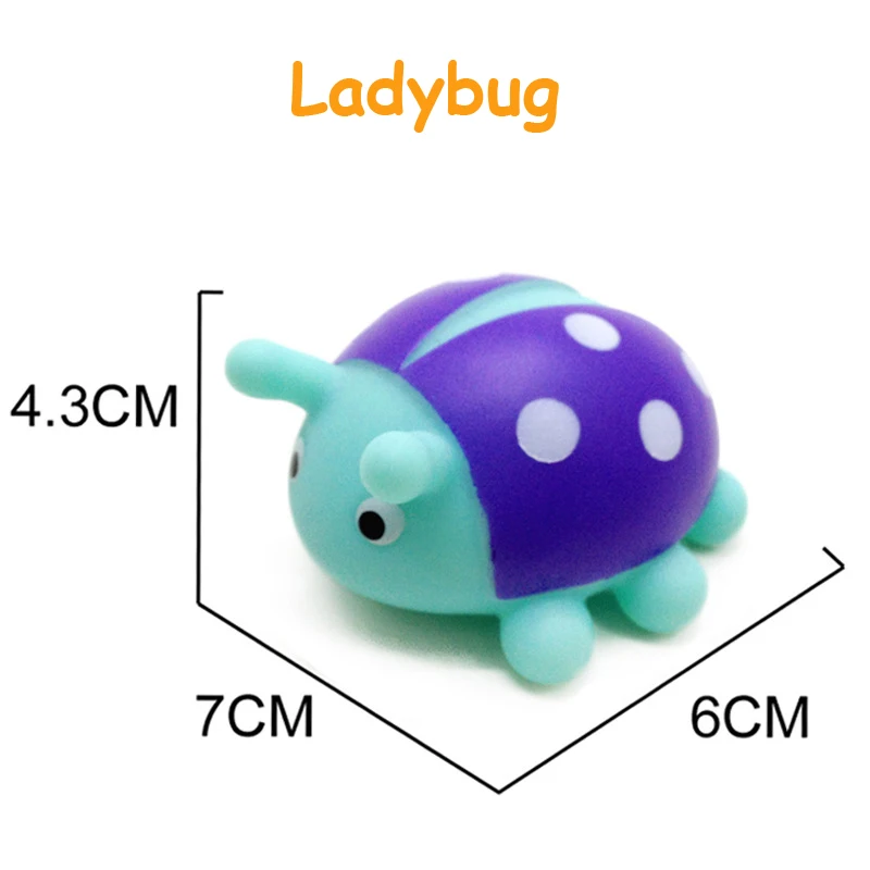 ladybug 1 шт милые животные мягкие резиновые детские Игрушки для ванны поплавок сжимающий звук ванна, бассейн для детей водные игрушки для детей мальчиков и девочек - Цвет: ladybug