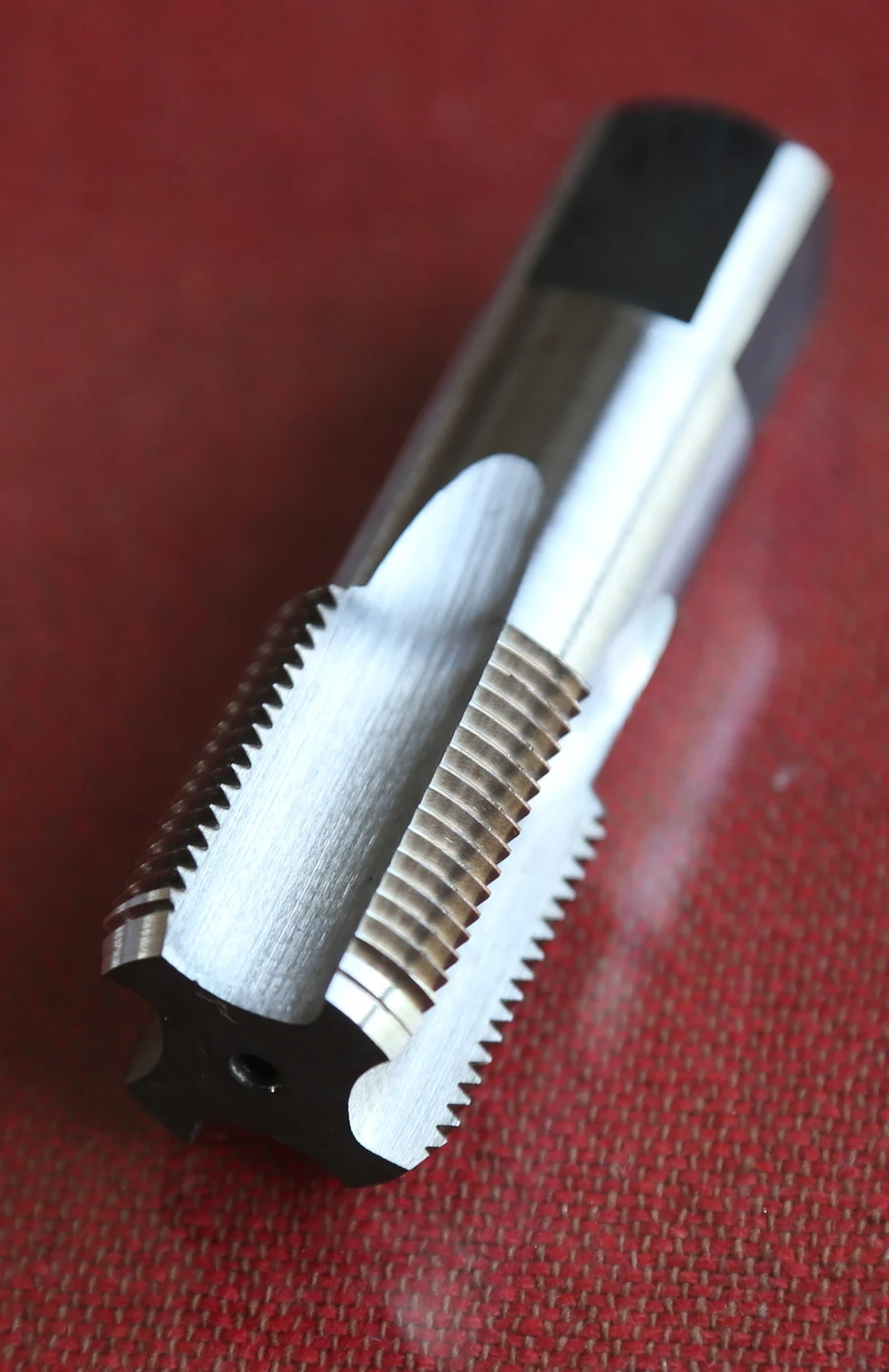 Бесплатная доставка 1 шт. HSS G1 1/8 &quot 11 BSP параллельные Британский стандарт трубы