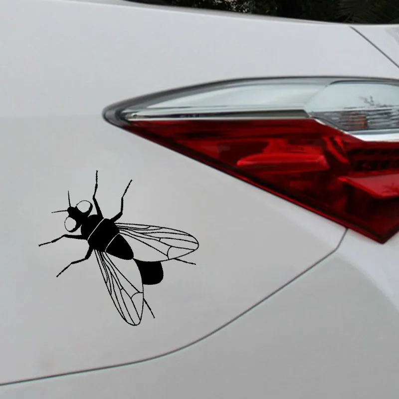 

YJZT 14.7CM*12.3CM Dazzling Insect Bug Cool Beautiful Delicate Vinyl Decal Nice Car Sticker Black/Silver C19-0852