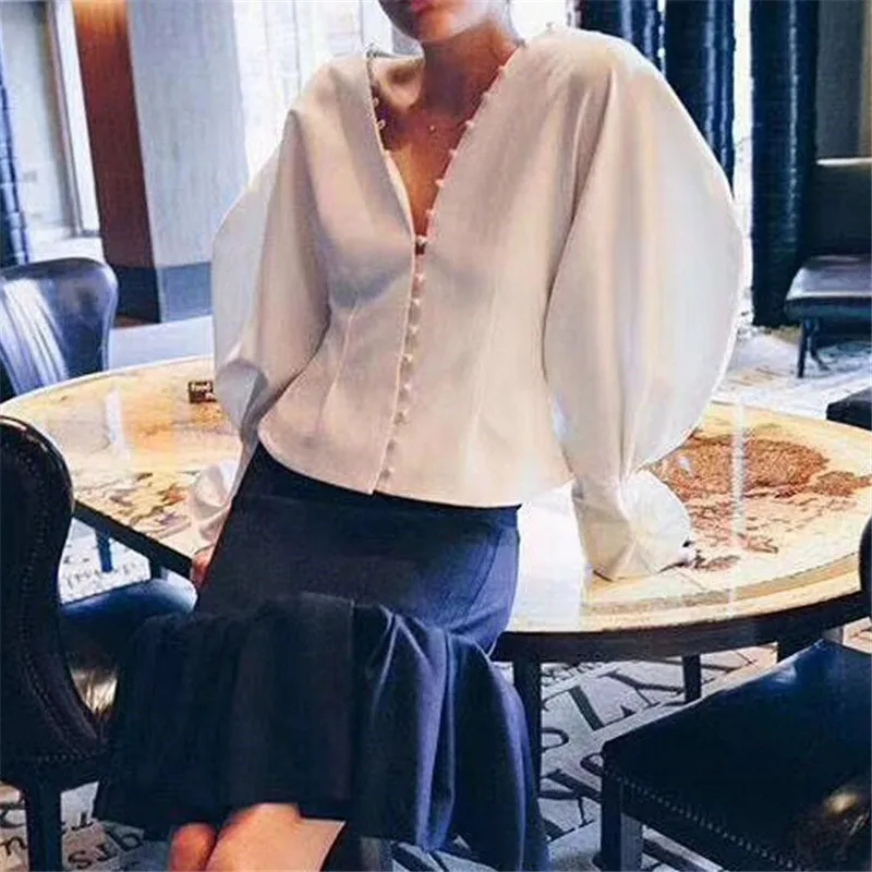 

Women Fashion V-Neck Long Sleeve Shirts 2018 Sexy Ladies Autumn Winter Black Dot Casual Blouses Loose Pearls Button Tops Blouse