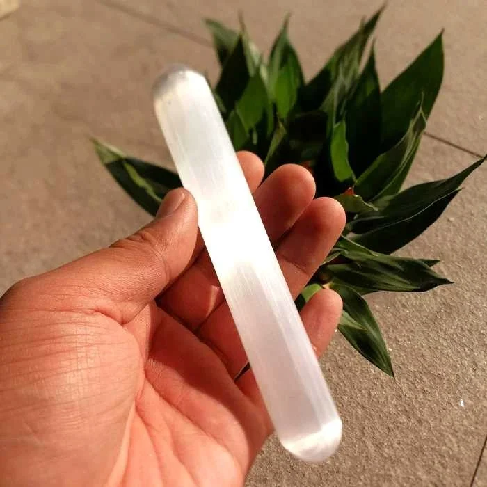 

Натуральный камень из Белого Гипса