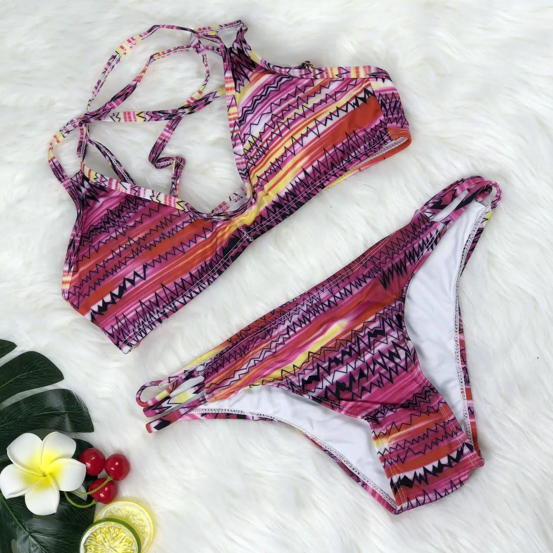 2019 new European and American Women's Sexy U-neck cross with low waist ladies bikini Beach swimwear |