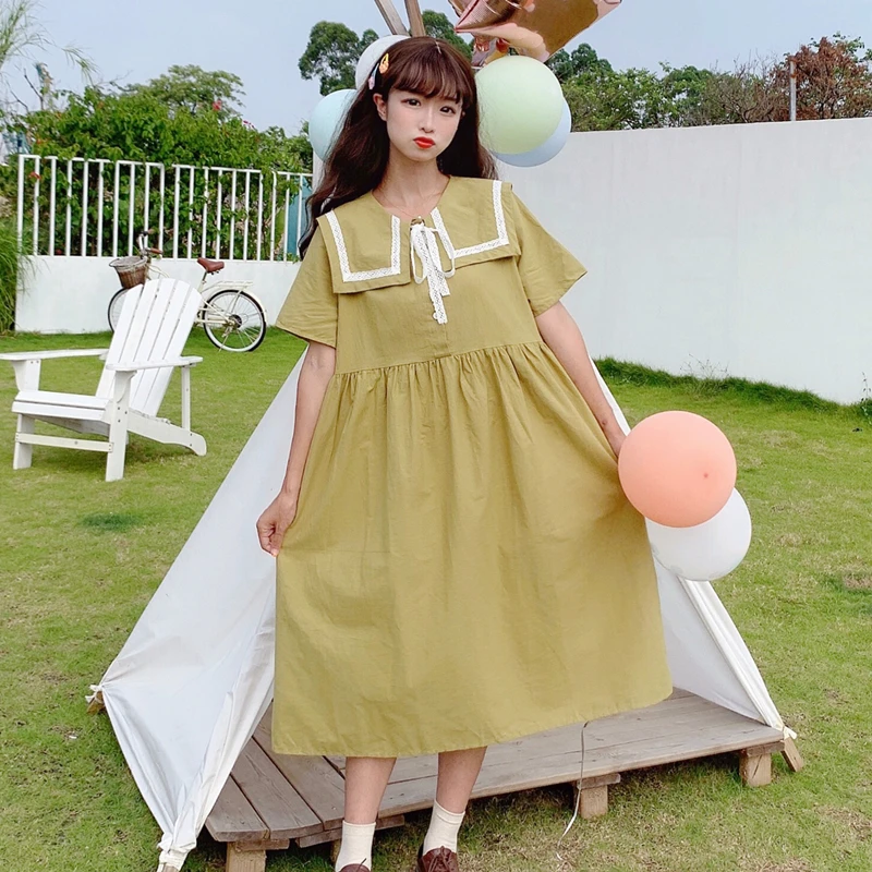 Корейское платье в консервативном стиле с матросским воротником и бантом на