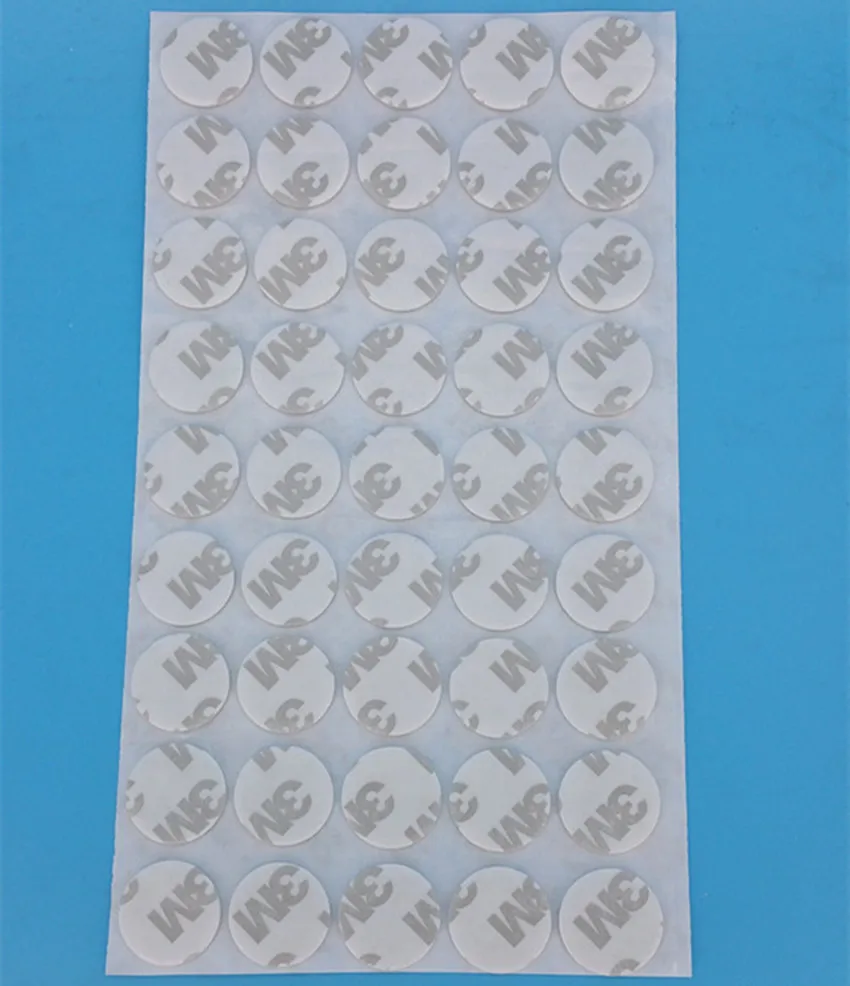 Пластиковая белая круглая основа с прочным клейким поролоновым держателем для