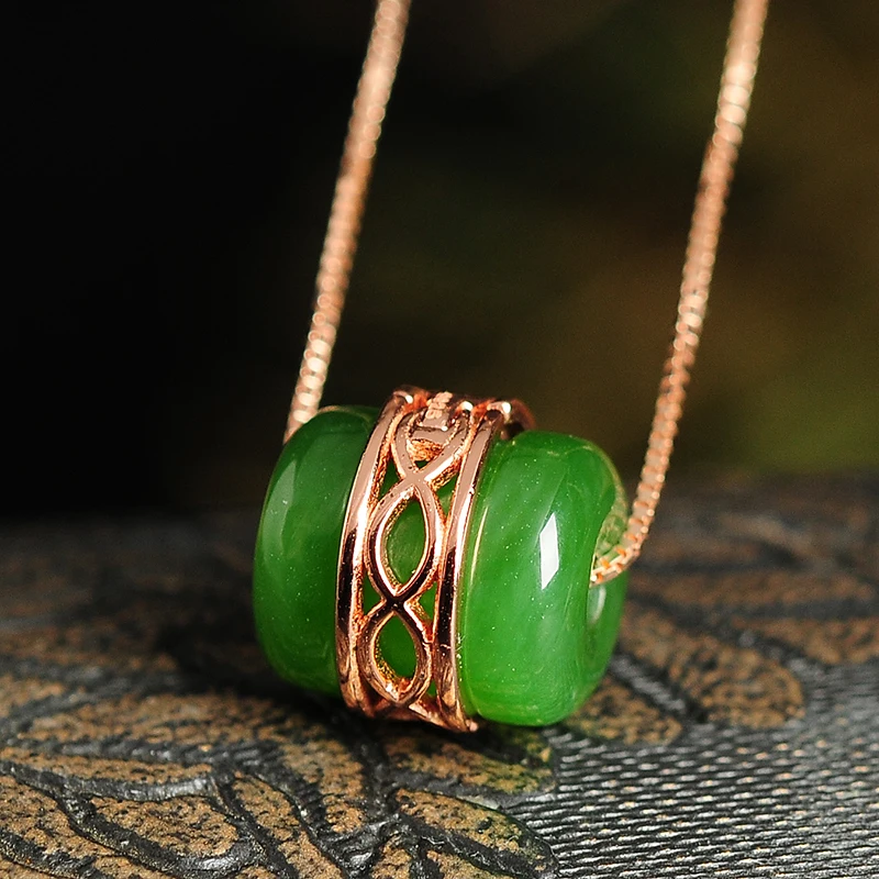 Подвеска из натуральной яшмы и нефрита для женщин