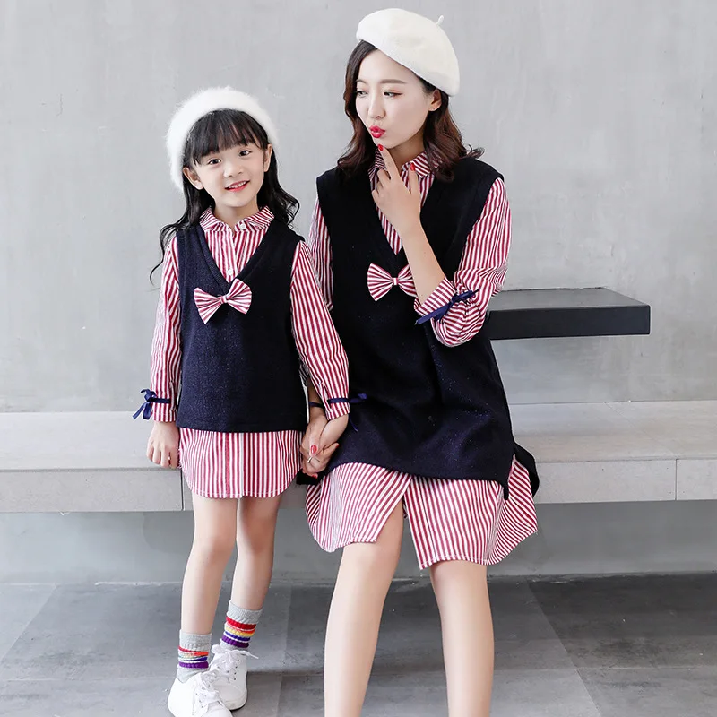 

Mommy And Me Dresses 2pcs Set Elegant Two Pieces Sets Striped Shirt+Knitted Vest Dress Family Look Clothing Suit Family Clothes