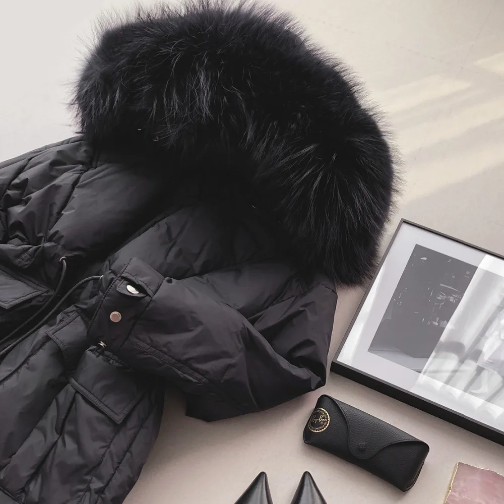 

2018 Winter New Women's Clothing Korea Solid Color Hooded Drawstring White Duck Down Big Scorpion Hair Ladies Down Jacket YZH673