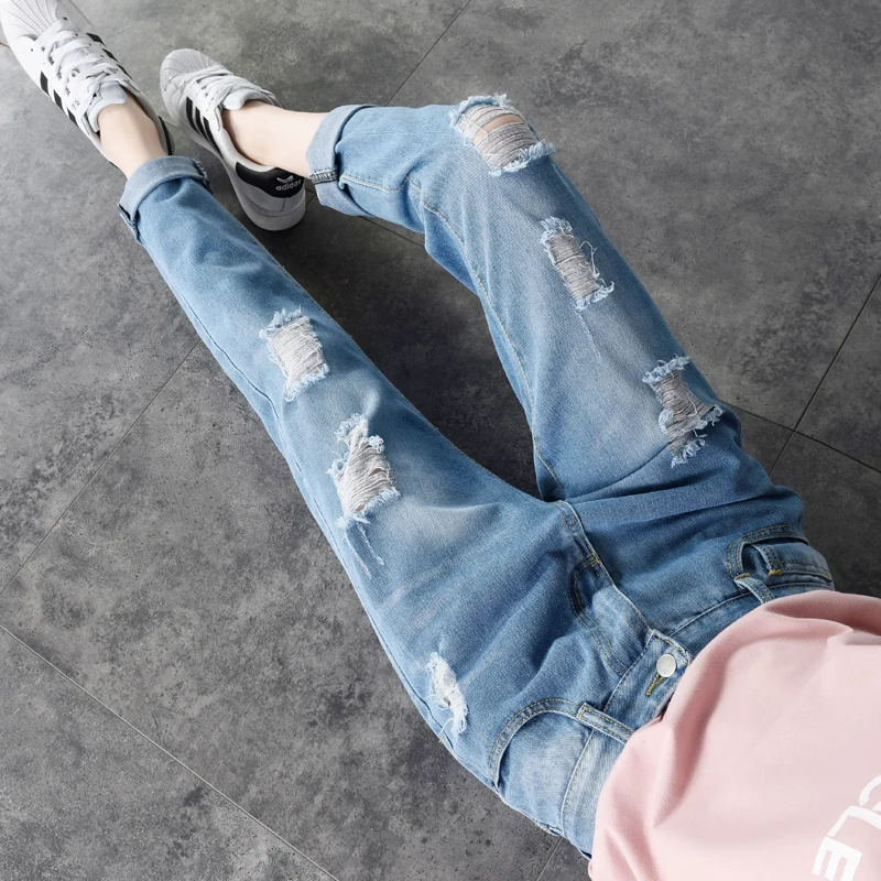 Женские рваные джинсы с большими дырками тонкие летние со штанинами 2020 | Женская