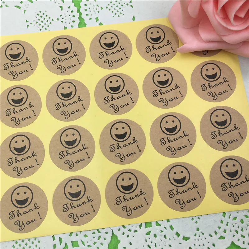 100 шт./лот диаметр 3 см напечатано со смайликом и спасибо за печать упаковку