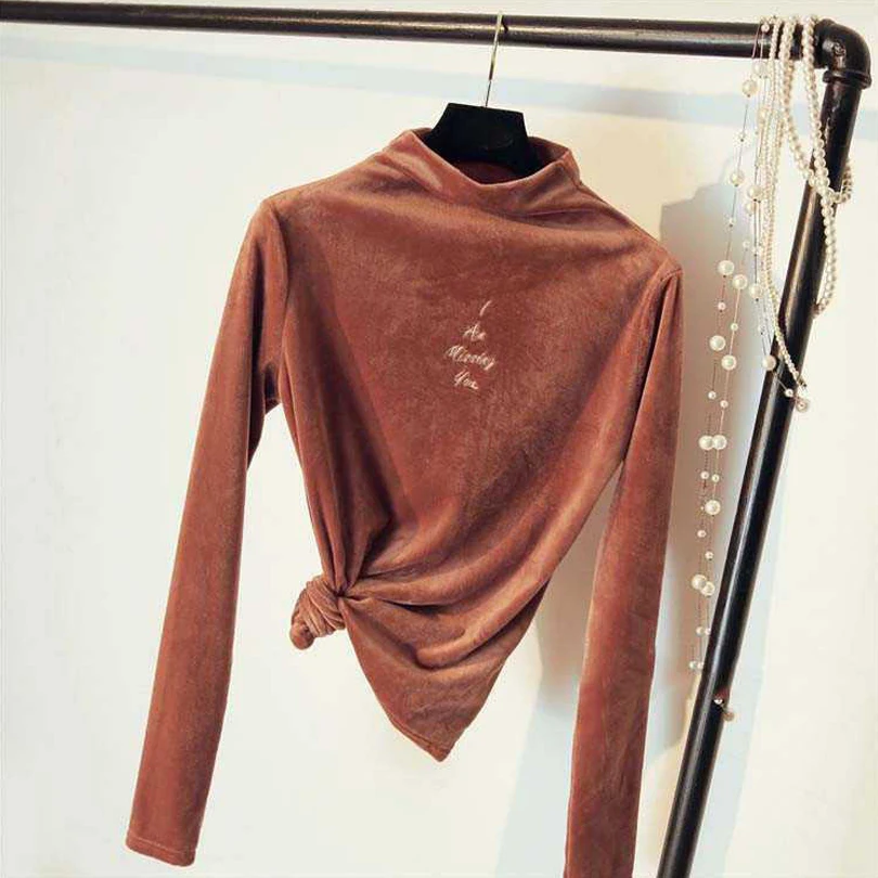 2017 Autumn Winter Women Clothes Black and White Long Sleeve Solid Shirts Fashion O Neck Velvet Tops Letter Female |