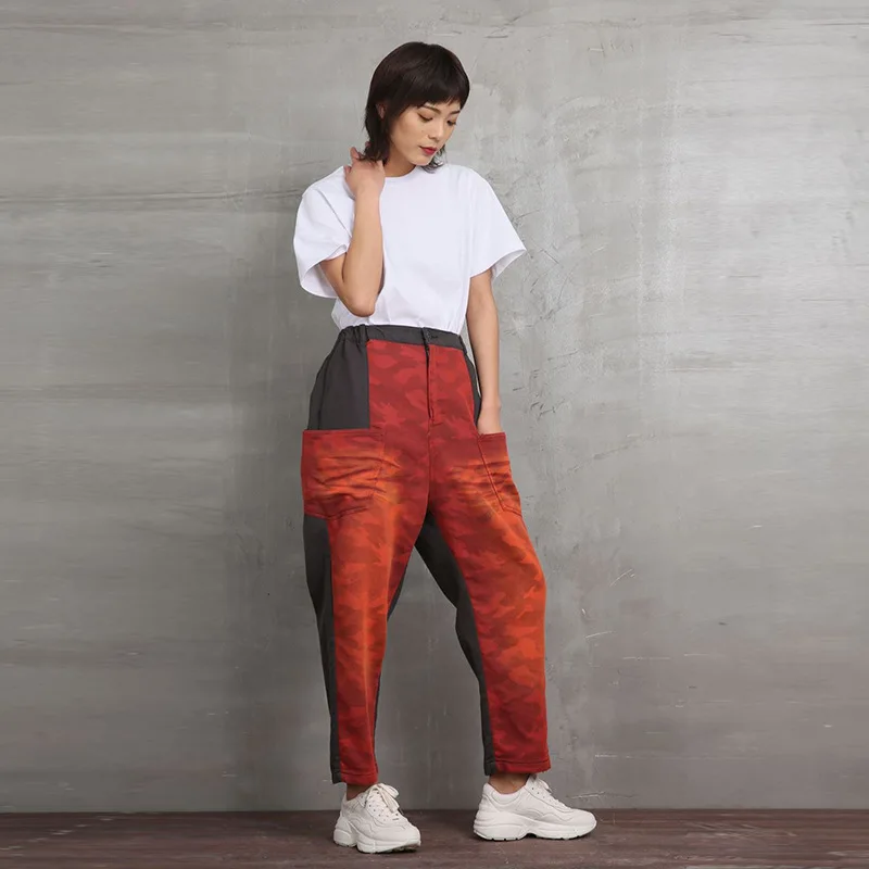 

New large size casual pants female Korean version of the contrast color stitching old pants loose camouflage big pants tide