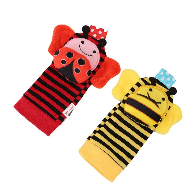Детские игрушки bebe Погремушки/носки 2 шт/комплект может сделать звук Милые Игрушки для маленьких мальчиков детские игрушки Висячие Раннее Обучение Образование