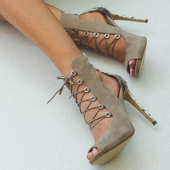 Online Peep Toe Super Tinggi Thin Heels Cross-Tied Wanita 2019 Musim Panas Hgih Tumit Sandal Potongan Lace-Up Wanita Sepatu Kasual Kulit Ular Sepatu Hak