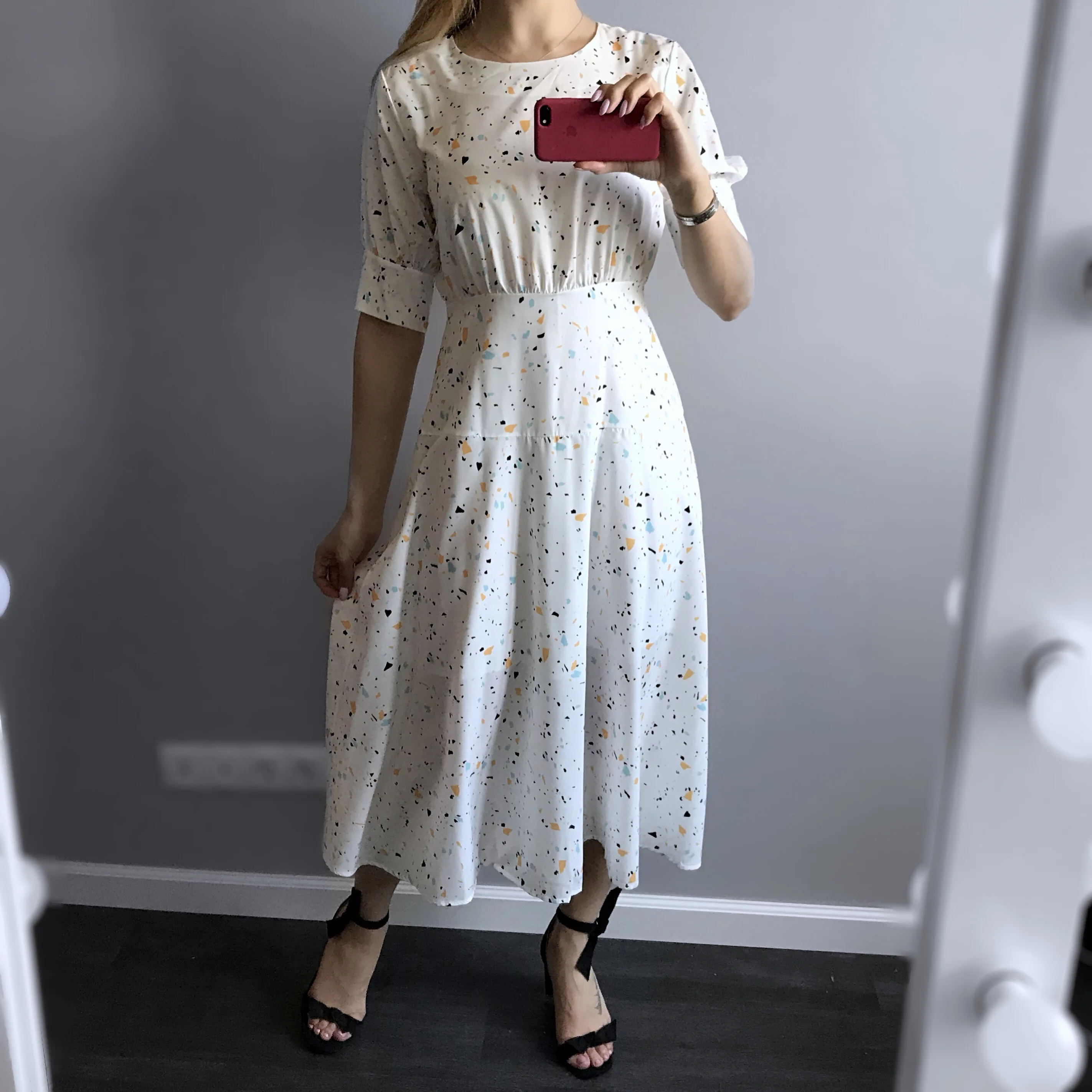 Платье с коротким рукавом Fatika Normcore платье в стиле ампир круглым вырезом для