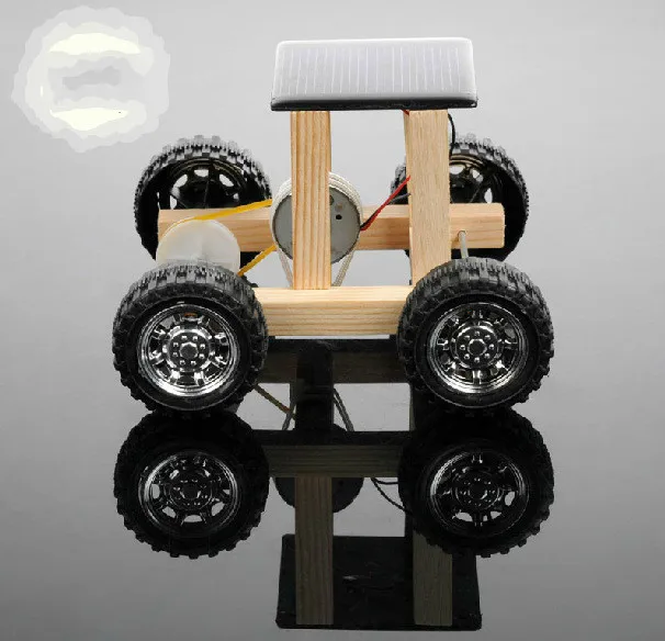 Модель с четырьмя колесами игрушечная технология игрушки ручной работы сделай