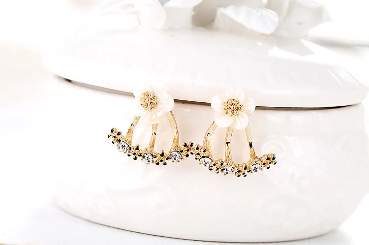 2018 милые серьги гвоздики женские в виде цветов Женские Ювелирные украшения