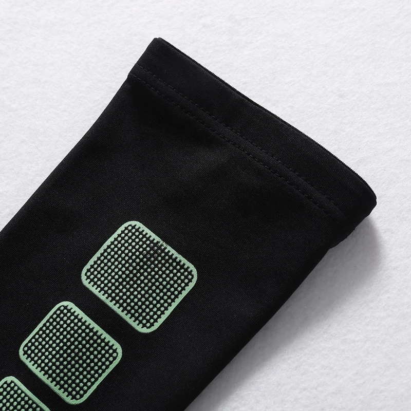 

Sportswear & Accessories