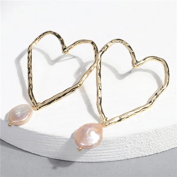 

Tiny Hoop Earrings for Women Gold Cartilage Hoop Earrings jewelry Endless Heart Shell Earrings gift