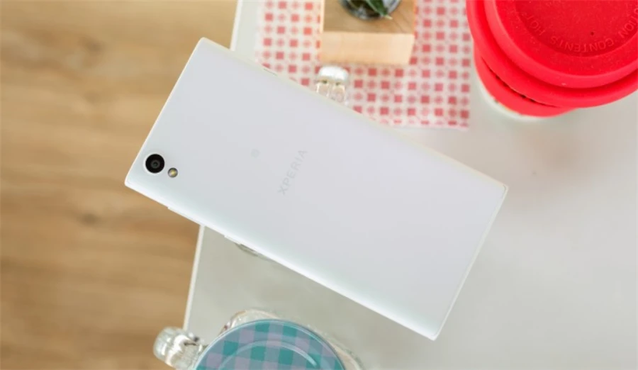 Разблокированный четырехъядерный процессор sony Xperia L1 5,5 дюймов 2 Гб ОЗУ 16 Гб ПЗУ 13MP камера 1080p Android Восстановленный мобильный телефон
