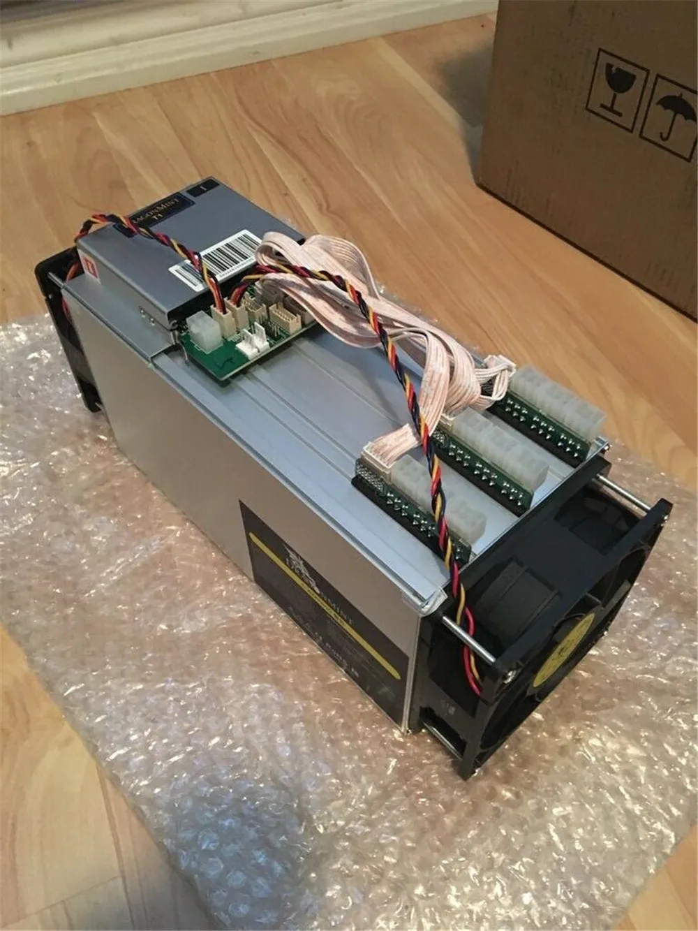 Майнер Innosilicon Dragonmint T1 15 терахэш/сек SHA256 ASIC BTC BCH майнер лучше чем Antminer S9 T9+ T15 S11 S15 S17
