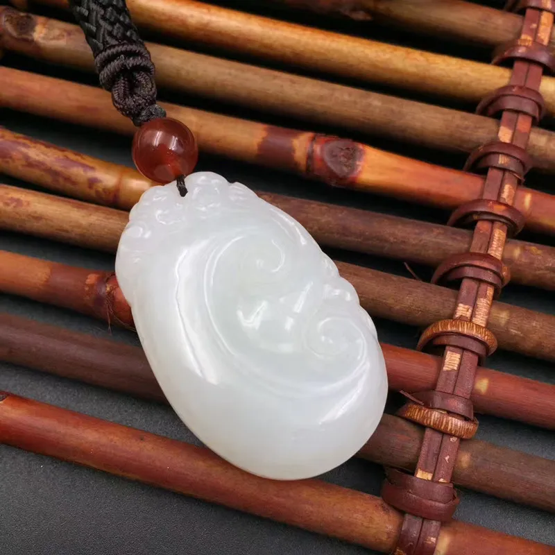 Natural Xinjiang Hetian jade white wishful pendant 25 * 40mm with certificate | Украшения и аксессуары