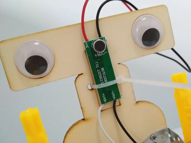 Happyxuan 2019 новый голос управление DIY Электрический собрать прогулки робот Комплект