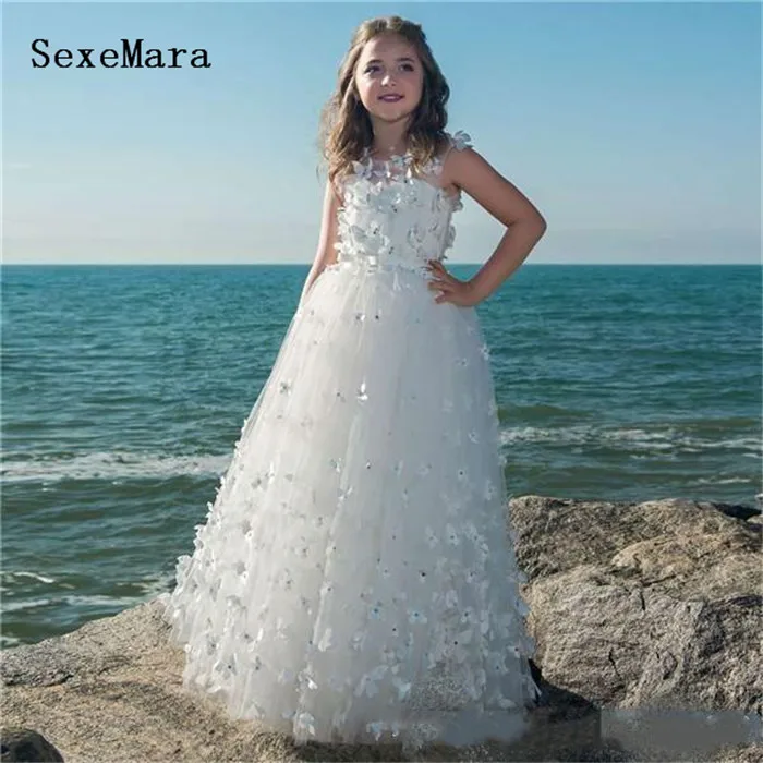 

Stunning Flower Girl Dresses For Weddings O Neck 3D Butterflies Beads Puffy Girls Pageant Dress Kids Birthday Party Gown