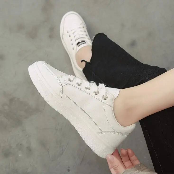 Новые женские кроссовки; модная повседневная обувь; женские удобные дышащие белые туфли на плоской подошве; женские кроссовки на платформе; Chaussure Femme; c637
