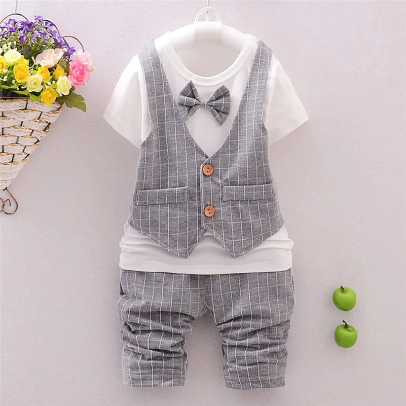 Лидер продаж 2017 года 1 комплект летне-весенней одежды для маленьких мальчиков