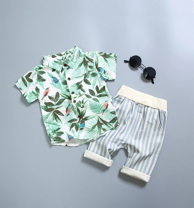 Модные летние топы для маленьких мальчиков футболка Короткие штаны комплект