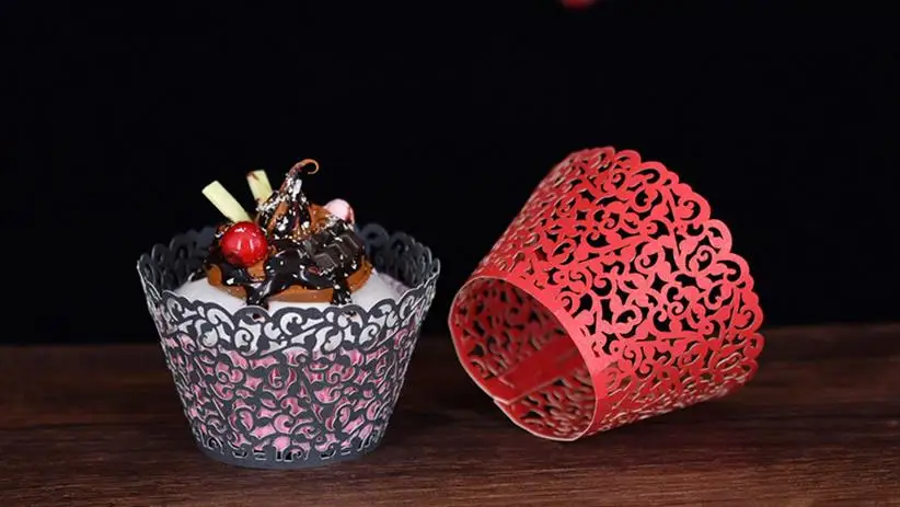 Оптовая продажа 2000 шт. кружевная Лазерная резка для кексов облака бумажный