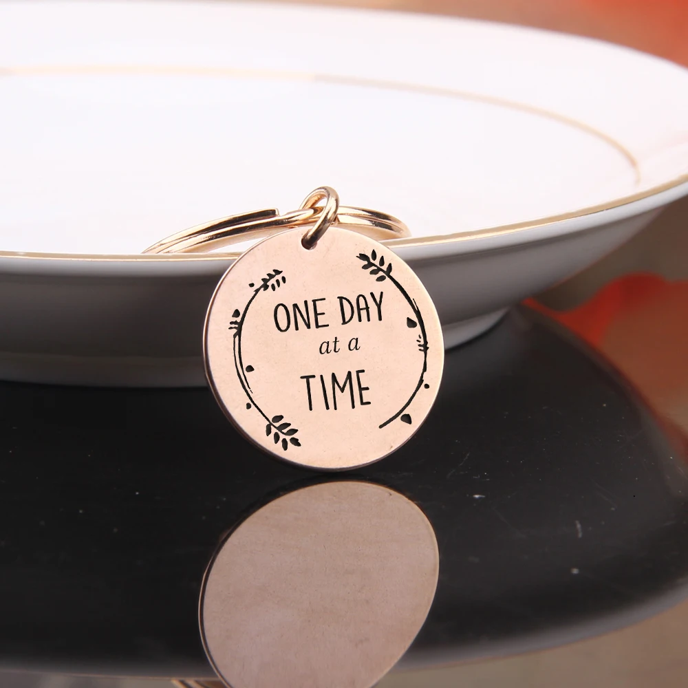 Новый модный брелок для ключей с гравировкой только днем времени милый