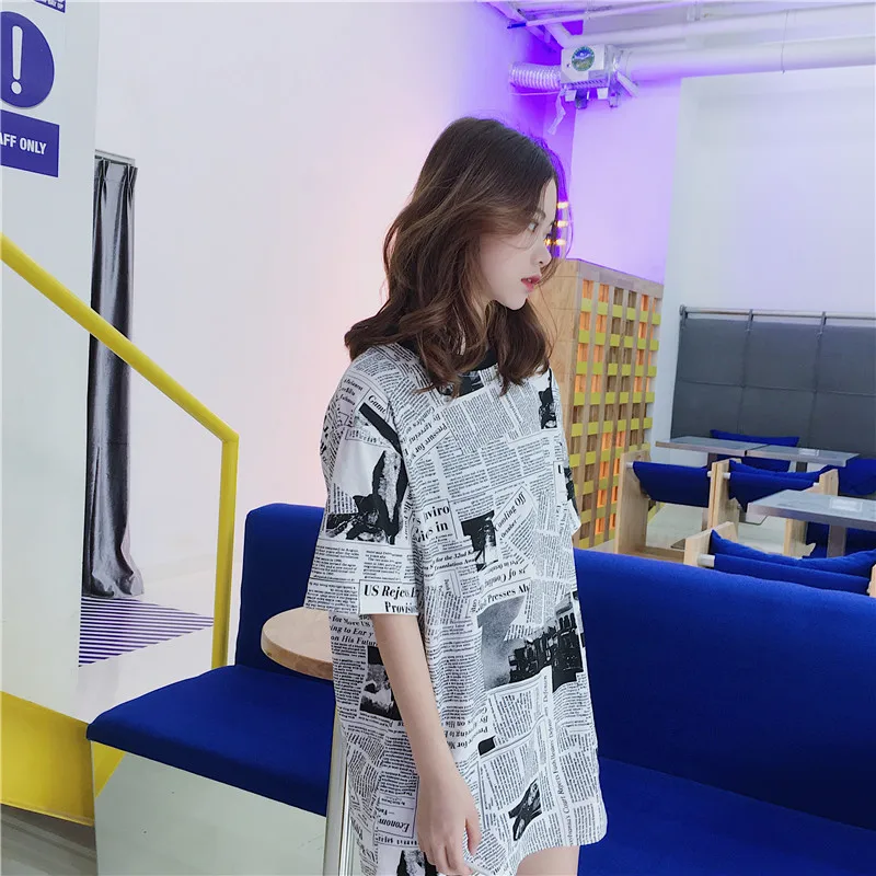Ulzzang harajuku Свободные для женщин рубашка уютный газета печати camiseta mujer О образным