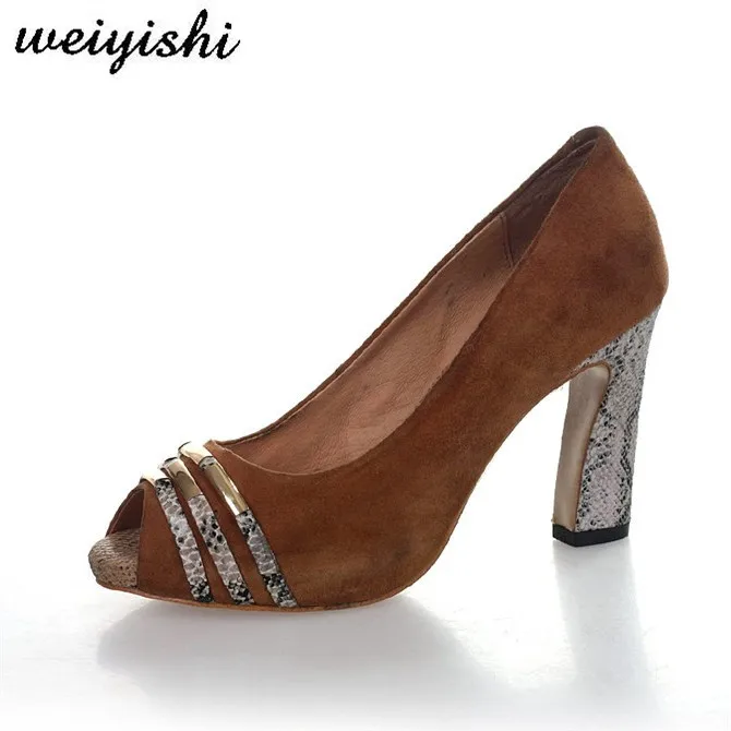 Женские офисные сандалии на высоком каблуке коричневые замшевые из овчины