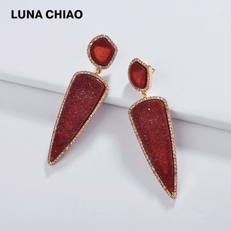 Луна Чао 2020 Новое поступление треугольные серьги с кристаллом друзи паве розетки с горным хрусталем Утверждение женских модных украшений.