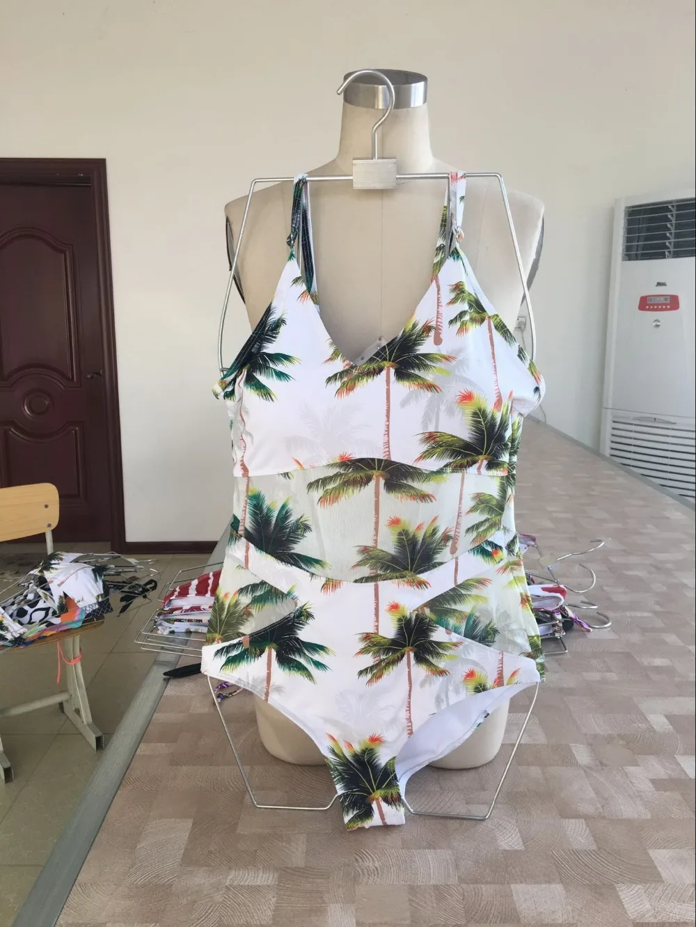 Женский слитный купальник с принтом в виде кокосовой пальмы белый сетчатый