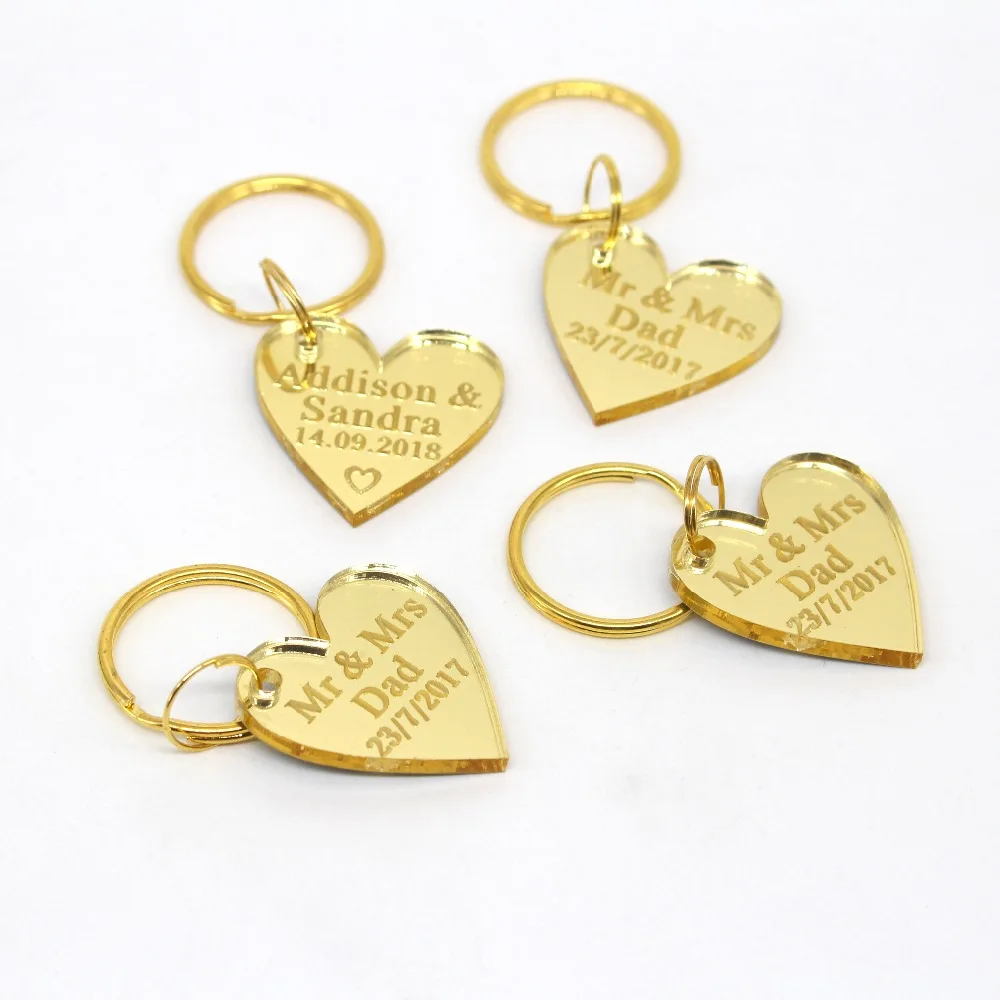 

30 Pieces Personalized Engraved Love Heart Key Chain Gold Acrylic Engagement Birthday Party Gift Custom Key Ring Wedding Favors