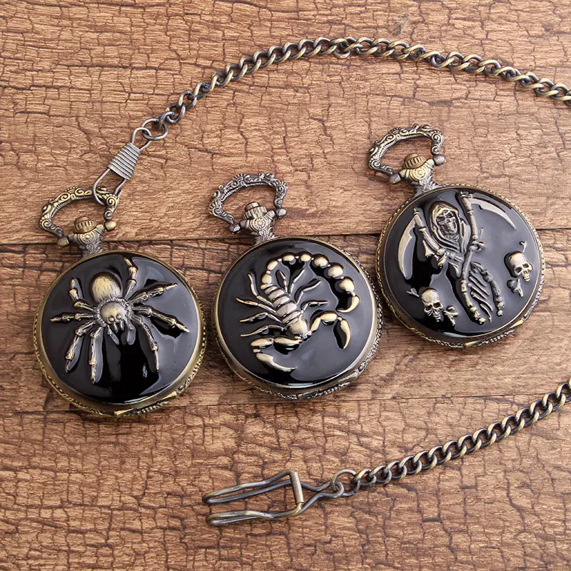 

Spider Pirates Pattern Pocket Quartz Watches Bronze Full Black Chain Watch Animal Engraved Carving Clock Men Women Fob Watches
