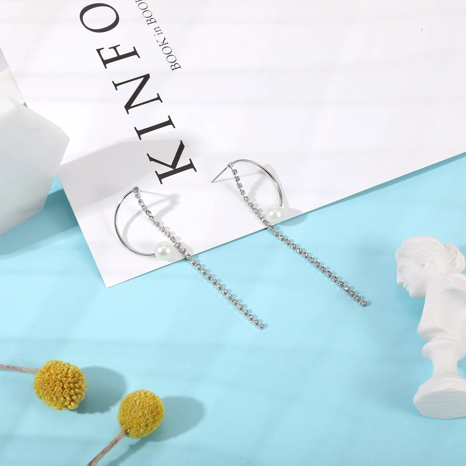 МОДНЫЕ ЖЕМЧУЖНАЯ Ушная линейка длинные серьги с кристаллами и кисточками