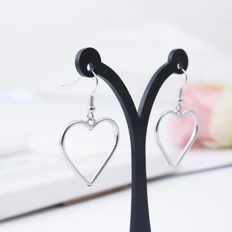 Женские серьги-Крючки с полым сердечком золотистого/серебристого цвета модные