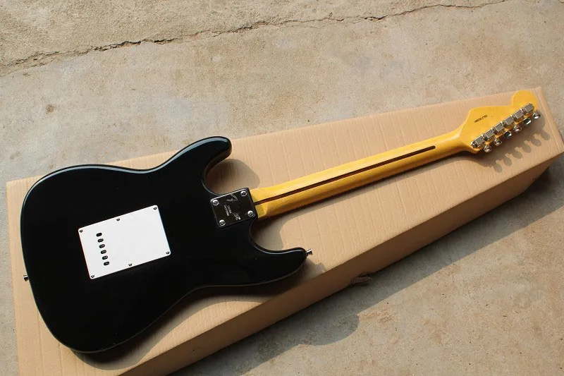 Бесплатная доставка F Stratocaster ST HSH Эрик Клэптон Подпись Блэки Электрогитары 15-9 |