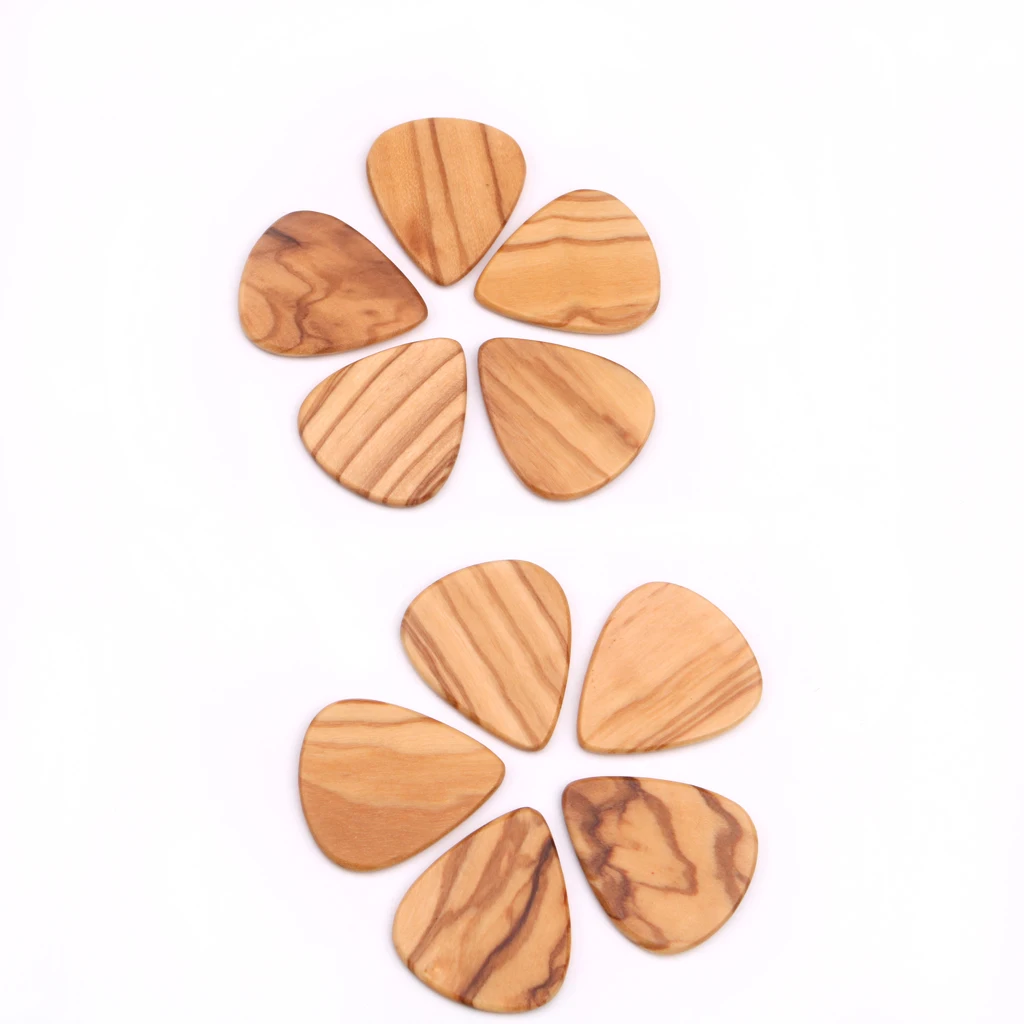 1 Pcs Hearted Shape Guitar Picks Mediator Plectrum Wood Color for Acoustic Bass Accessories 27x 32mm | Спорт и развлечения