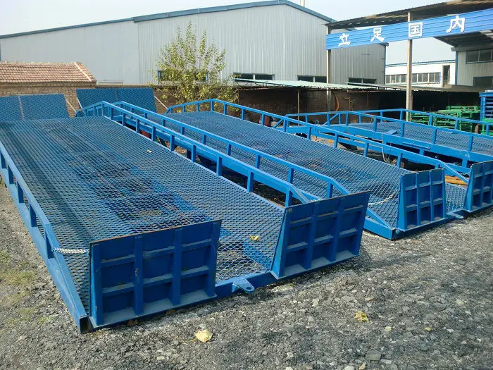 Movable Hydraulic Container Loading Leveler With Manual and Electric Operation Options | Автомобили и мотоциклы